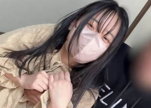 FC2PPV-4670431 可爱的越南女孩