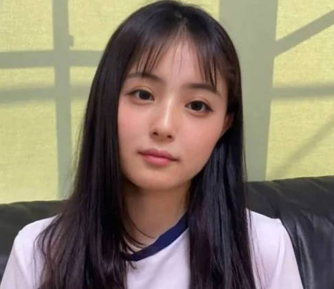 FC2PPV-4600168 看起来与某位著名女演员非常相似