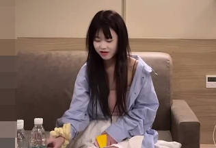 今天约了一个来旅游的兼职妹子-鱼知欢