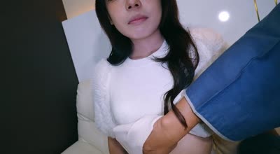 FC2PPV-4577464刚成年的美女