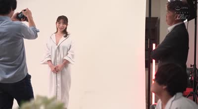 FPRE-149 結婚5年目！失禁ヌードモデルNTR 上司に爆乳ボデイを喰われ悦ぶ妻の衝撃浮気映像 宝田もなみ