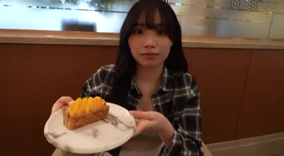 FC2PPV-4516795纯19岁SSS级纯真过度发育大阴蒂