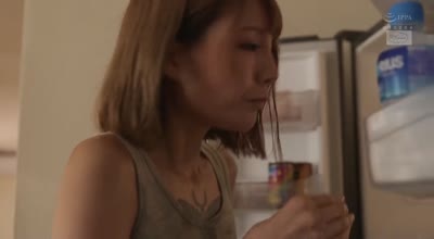 CJOD-217被女逃犯强制侵犯内射的我不仅要给她食物还要上交精液